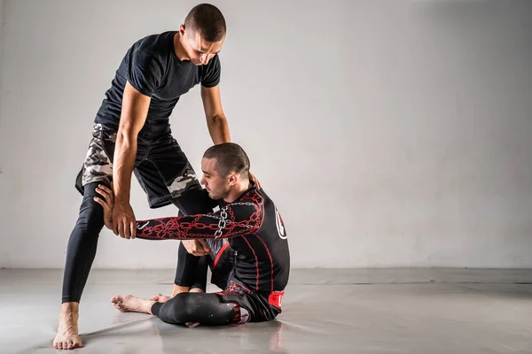 Jiu Brasileño Jistu Bjj Forcejeo Entrenamiento Dos Atletas Masculinos Técnica —  Fotos de Stock