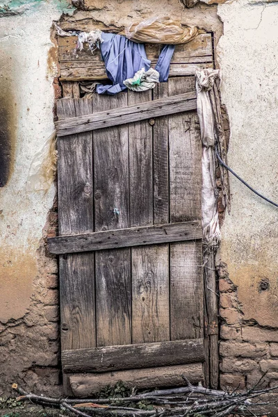 Very Old Wooden Rustic Door Stall Village Spring Day — Stock Photo, Image
