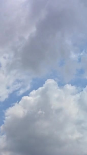 Sıcak Yaz Gününde Hızlı Bulutların Hızlanması Hava Konsepti Görüntüleri Tasarım — Stok video