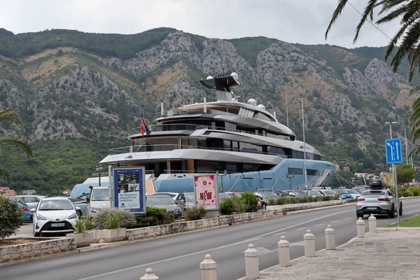 Kotor Monténégro Juillet 2021 Grand Beau Navire Moderne Bleu Stationné — Photo