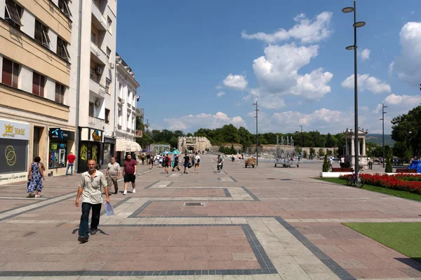 Nis Sérvia Agosto 2021 Pessoas Caminhando Passeio Marítimo Cidade Nis — Fotografia de Stock