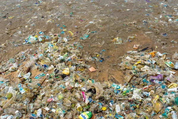 Bali Indonesien 2021 Mülldeponie Einem Sandstrand Indonesien Auf Der Insel — Stockfoto