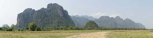 Krajobraz, vang vieng, laos — Zdjęcie stockowe