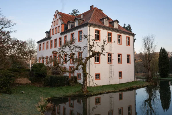 Lindlar Alemania Abril 2021 Castillo Georghausen Cerca Lindlar Con Reflexión — Foto de Stock