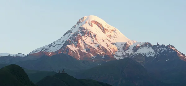 Góry kazbek, Gruzja, Europa — Zdjęcie stockowe