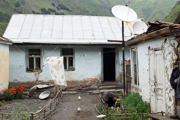 Köy, Kafkas Dağları, Gürcistan — Stok fotoğraf