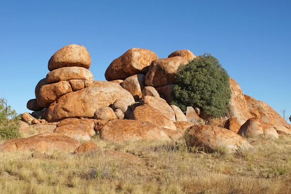 Mármoles del diablo, Territorio del Norte, Australia — Foto de Stock