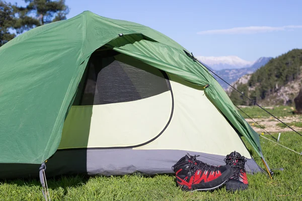 Camping on the mountain top. — Stock Photo, Image