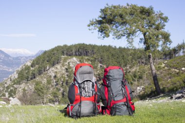 dağın tepesinde kamp.