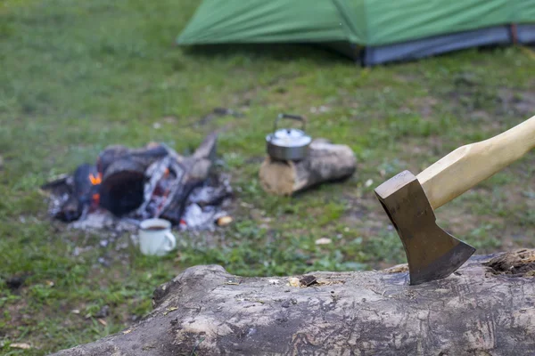 Camping en el bosque . —  Fotos de Stock