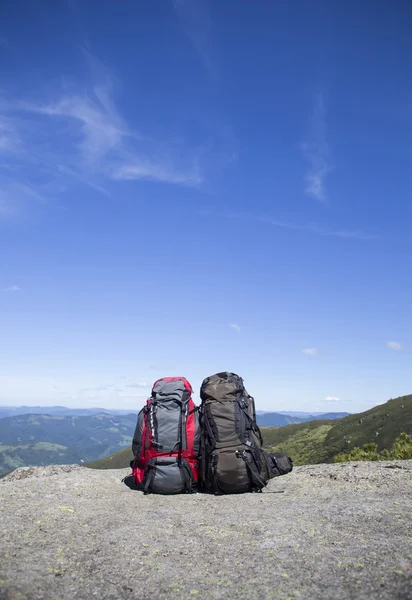 Letní turistika v horách. — Stock fotografie