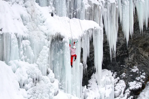 Ice climbing the North Caucasus. — Stock Photo, Image