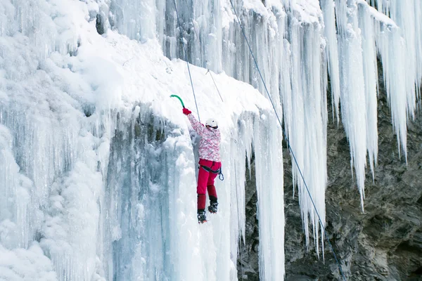 Hielo escalando el Cáucaso Norte . —  Fotos de Stock