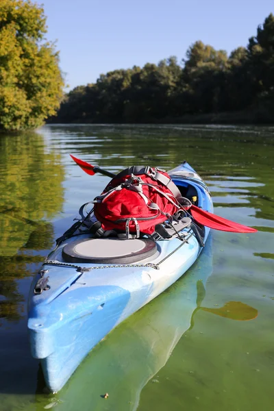 Kayak on the beach — Stock Photo, Image