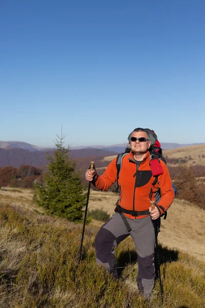 Escursioni nelle montagne del Caucaso.Escursioni nelle montagne del Caucaso . — Foto Stock