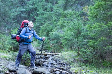 Kafkas Dağları'da yürüyüş. Kafkas Dağları'da yürüyüş.