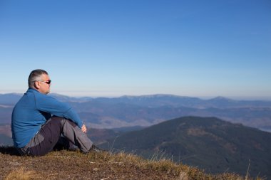 Kafkas Dağları'da yürüyüş. Kafkas Dağları'da yürüyüş.