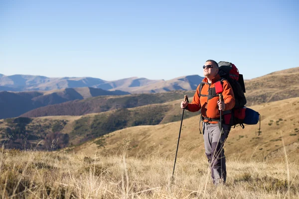 Hiking in Caucasus mountains.Hiking in Caucasus mountains. — Stock Photo, Image