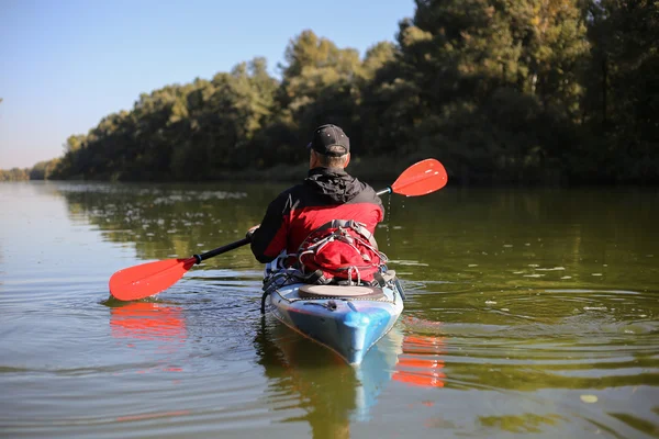 Kajak fahren auf dem Colorado Fluss (zwischen der Lees Fähre und dem Glen Canyon Damm). — Stockfoto