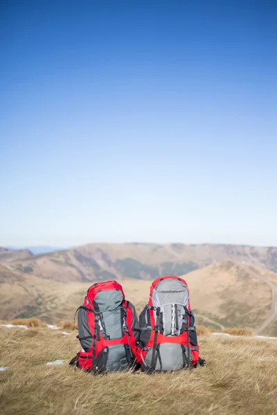 Camping elements/ equipment on top of the mountain. — Stock Photo, Image