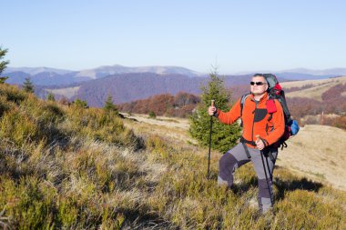 Kafkas Dağları'da yürüyüş.