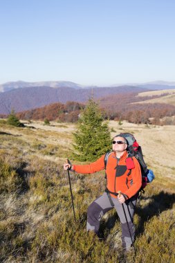Kafkas Dağları'da yürüyüş.