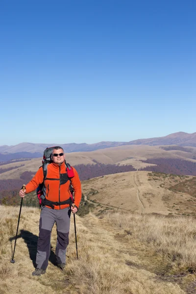 Escursioni estive in montagna. — Foto Stock