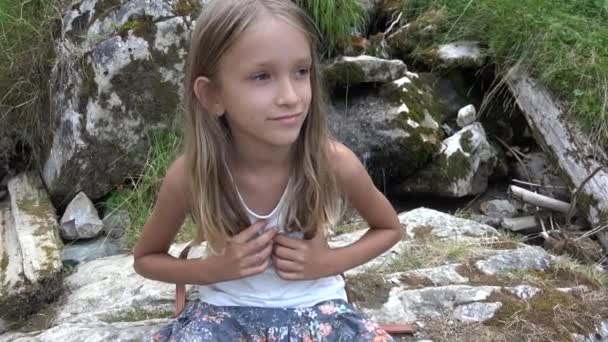 Tourist Child By River in Mountains, Kid in Camping Adventure, Girl View in Mountains Forest, Nature View Camp — Video Stock