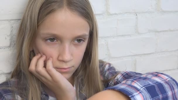 Criança Triste Cara Criança Infeliz Menina Adolescente Doente Depressão Pessoa — Vídeo de Stock