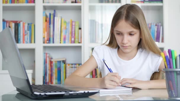 Kid Writing at Laptop in Online Education, Teenager Child Learning, Studying in Coronavirus Pandemic, Girl Doing Working Homework — Stock Video