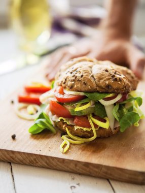 büyük lezzetli sandviç