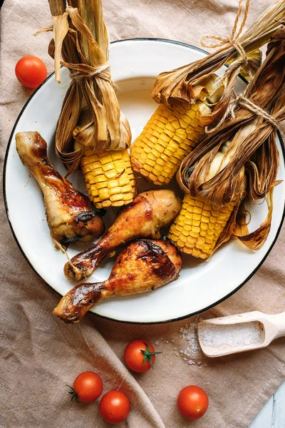 Roasted corn with chicken — Stock Photo, Image