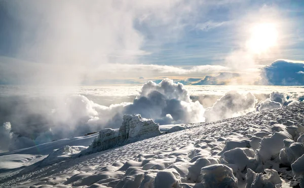 Vue Imprenable Sur Ciel Glacier Dessus Des Nuages Sur Montagne — Photo