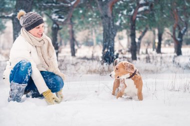 onun Pet karda oynayan kadın