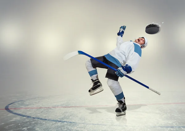 Giocatore di hockey di alba di autunno — Foto Stock