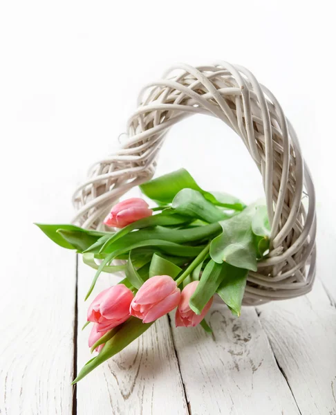 Inschrijving roze tulpen — Stockfoto
