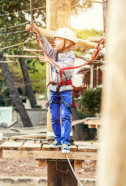 Boy in rope park — Stock Photo, Image