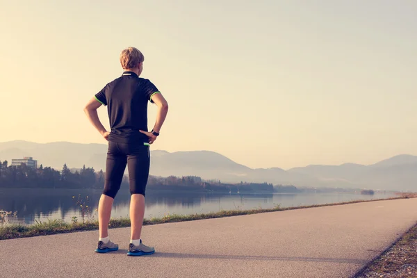 Runner on the start of distation — Stock Photo, Image