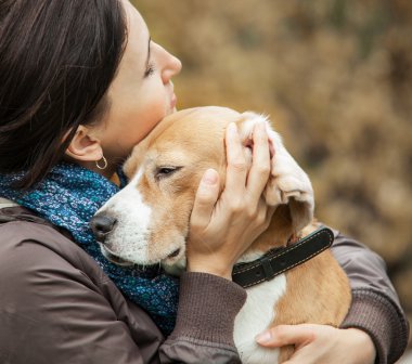 Kadın ile köpek ihale hugs