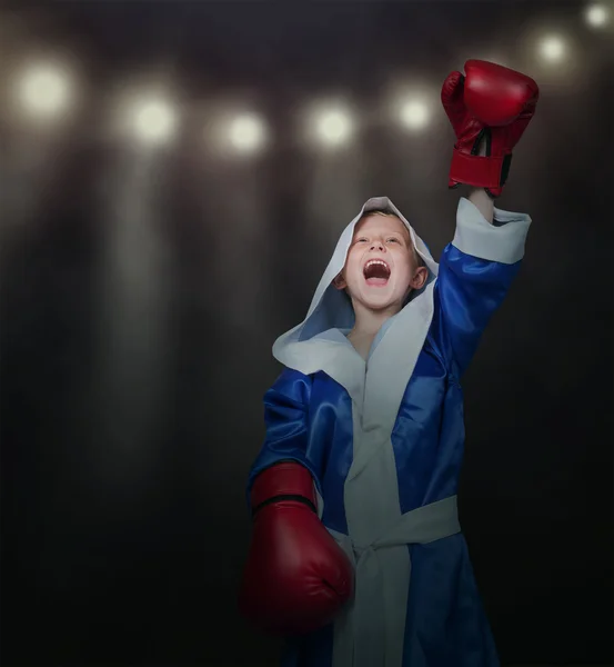 Screaming little boxer — Stock Photo, Image