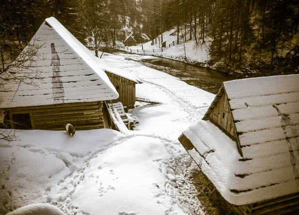 Bungalows en couple à Kvacianska dolina Oblazy, Slovaquie — Photo