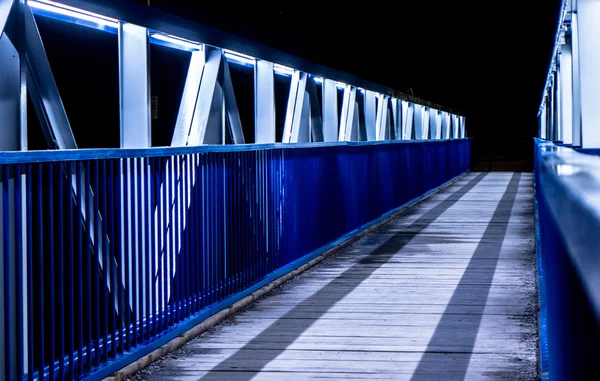 Brücke ins Nichts — Stockfoto