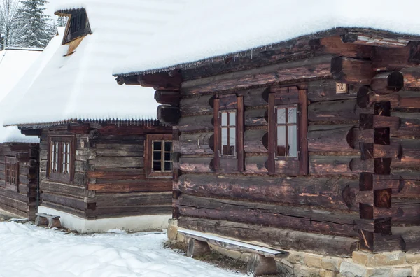 Holzhäuser in Zuberec, Slowakei — Stockfoto