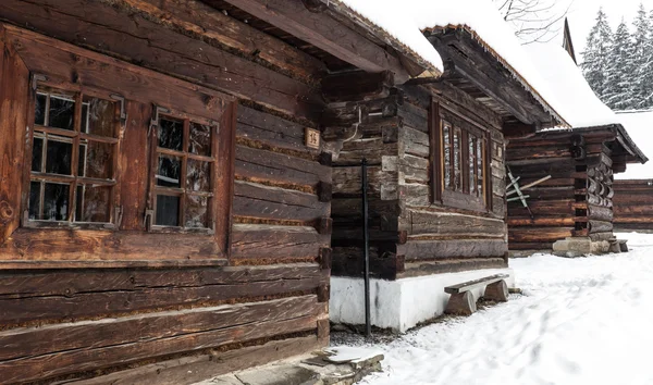 Holzhäuser in Zuberec, Slowakei — Stockfoto