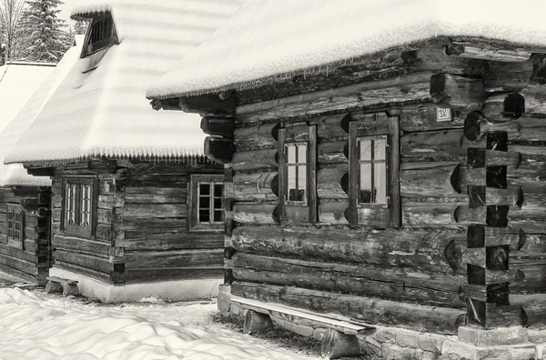 Holzhäuser in Zuberec, Slowakei — Stockfoto