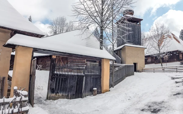 Muzeum pod širým nebem na Zuberec, Slovensko — Stock fotografie