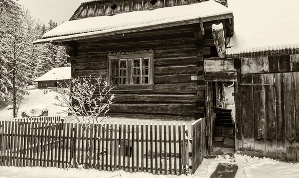 Holzhäuser in Zuberec, Slowakei — Stockfoto