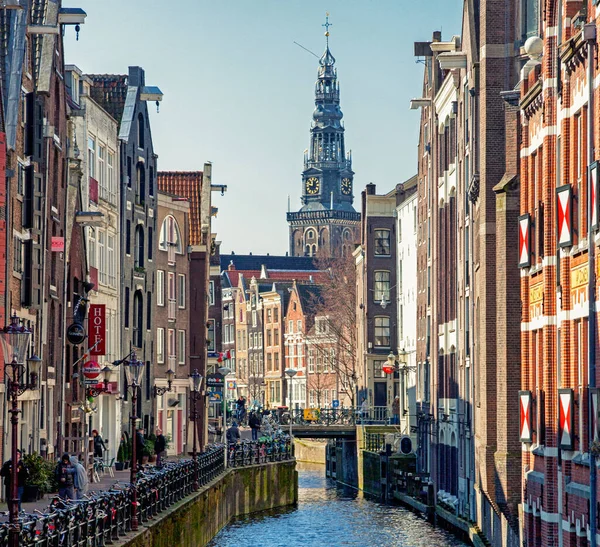 Amsterdam Niederlande März 2013 Wasserkanal Amsterdam Niederlande — Stockfoto