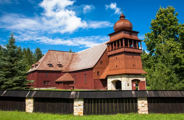 Artikulární dřevěný kostel - Svatý Kříž, Slovensko — Stock fotografie
