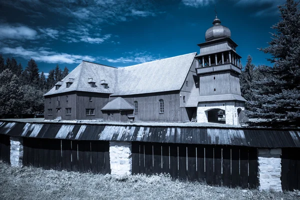 Den artikulära träkyrkan - Svatý kriz, Slovakien — Stockfoto